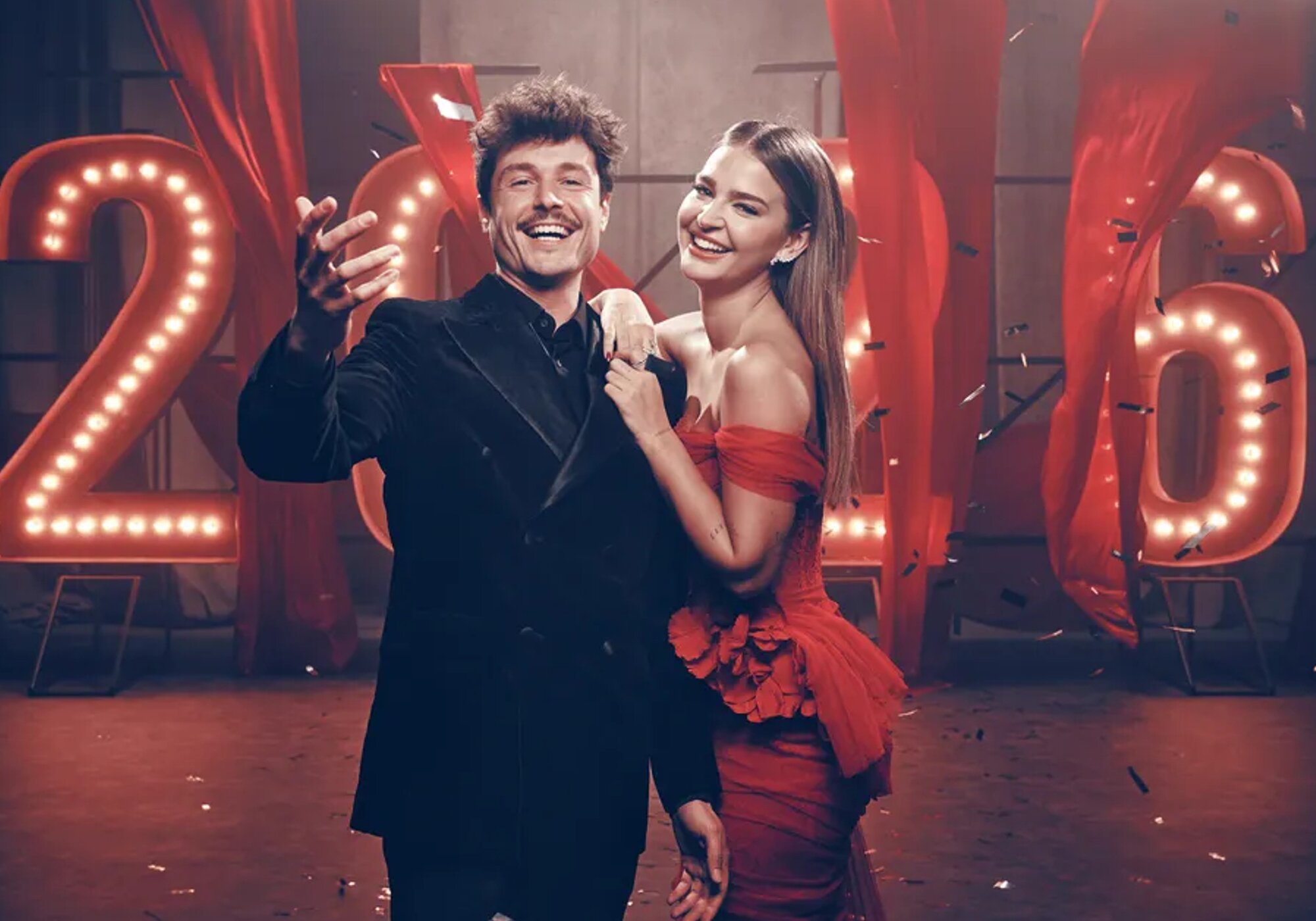 Miki Núñez y Laura Escanes, presentadores de las Campanadas en TV3