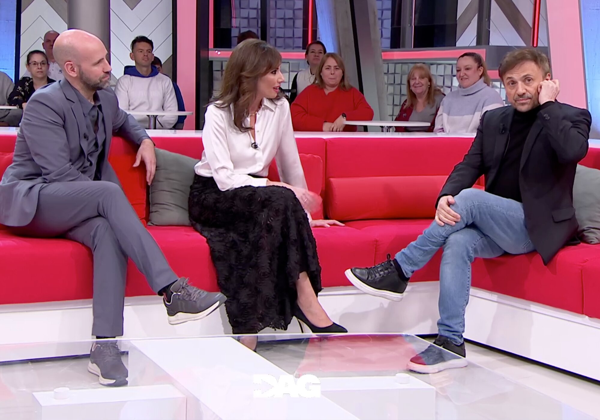 Gonzalo Miró y Marta Flich junto a José Mota