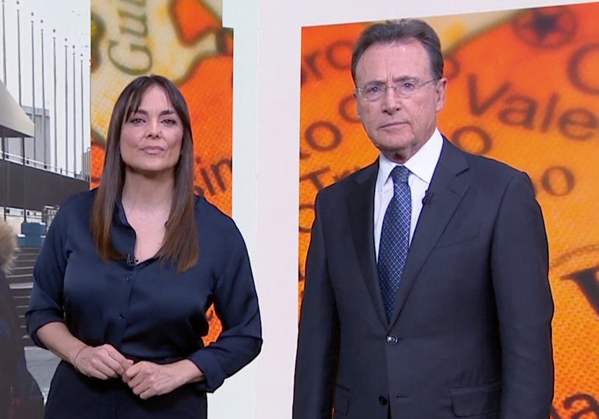 Mónica Carrillo y Matías Prats en 'Antena 3 noticias fin de semana'