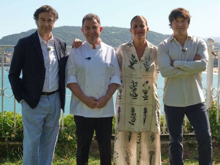 Samantha Vallejo-Nágera junto a Pepe Rodríguez, Martín Berasategui y Jordi Cruz en 'MasterChef Celebrity'