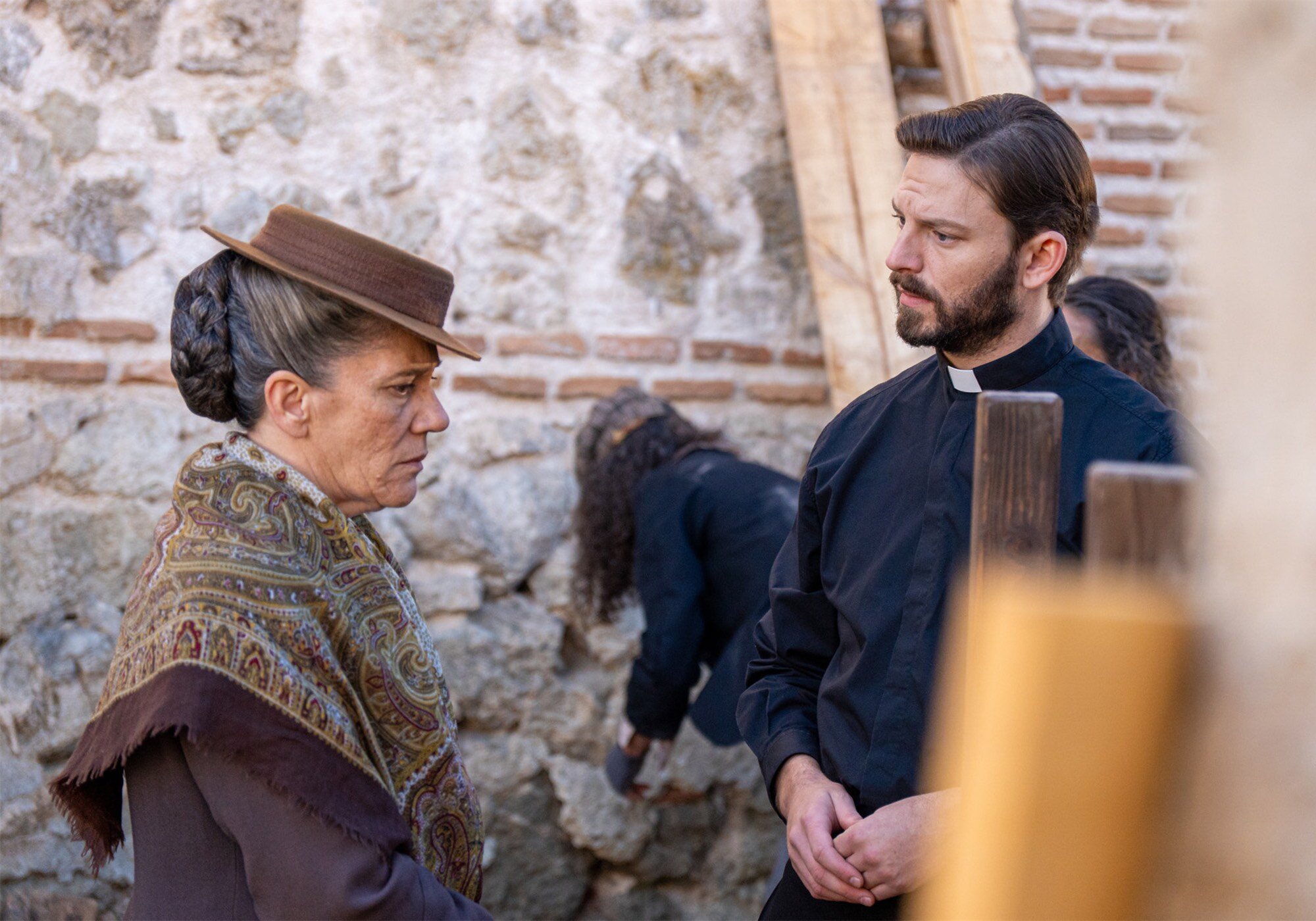 Petra y Samuel conversan en el capítulo 753 de 'La promesa'