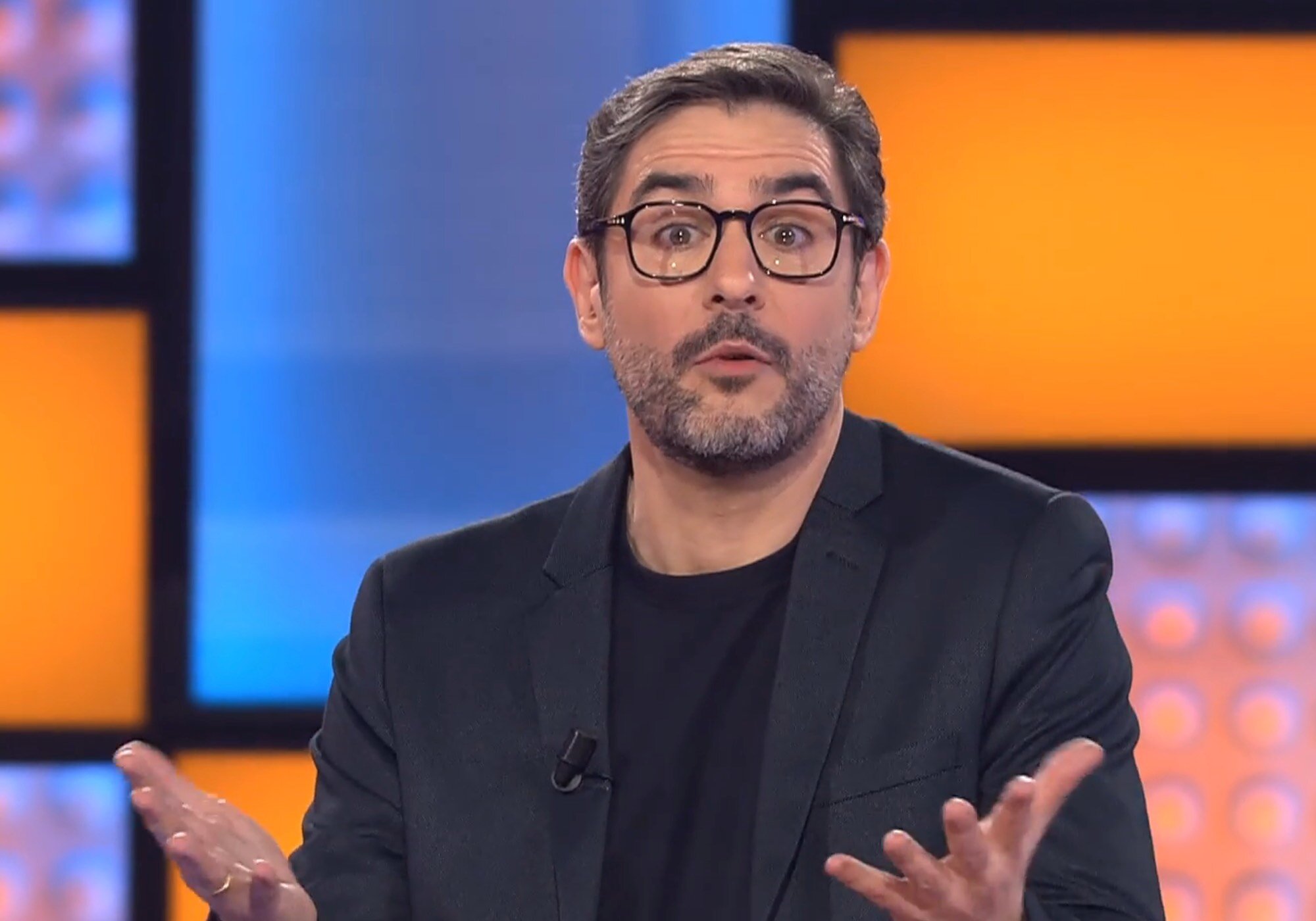 Juanra Bonet, en el plató de 'Allá tú'