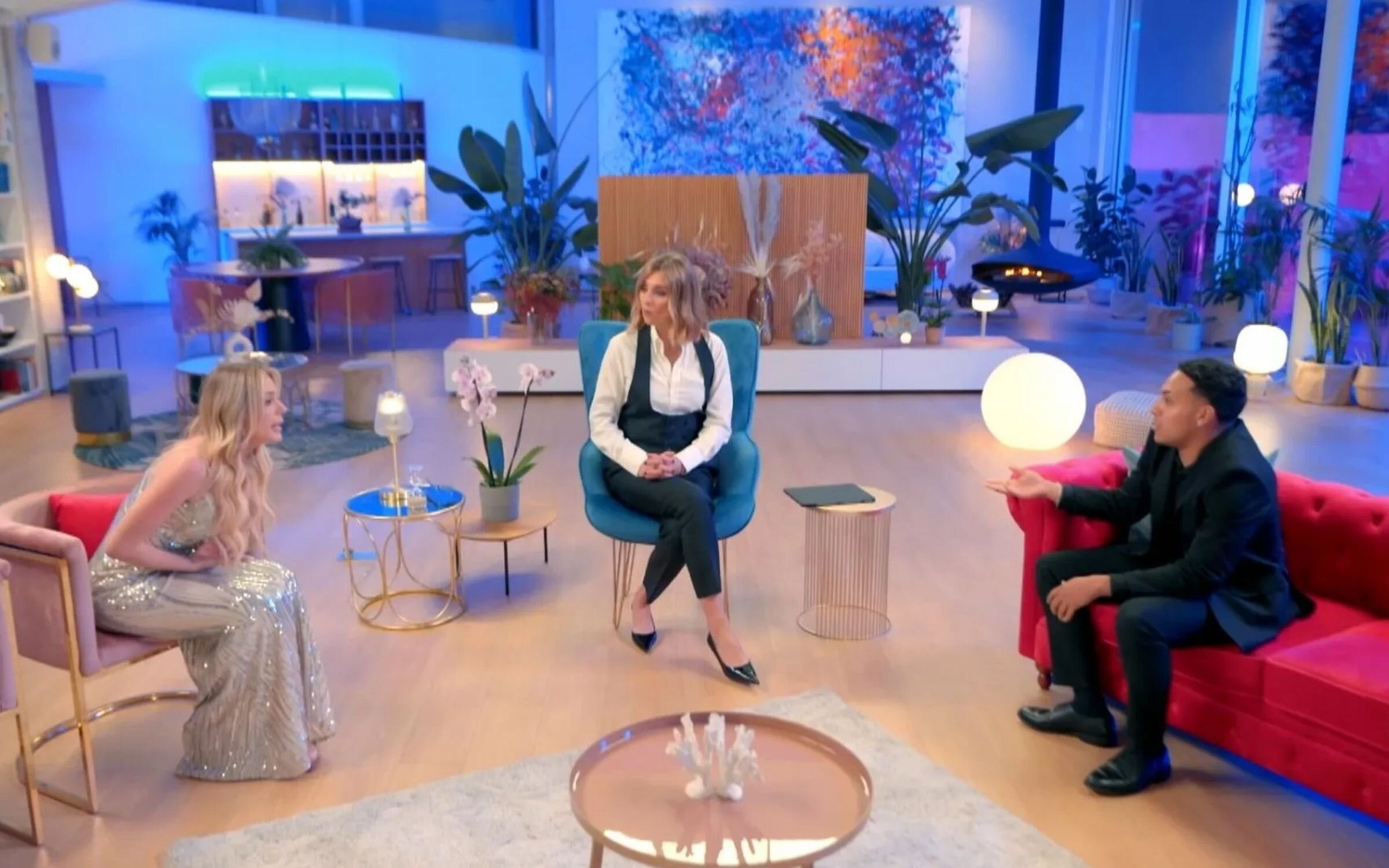 Claudia y Gilbert en el reencuentro de 'La isla de las tentaciones 9' junto a Sandra Barneda