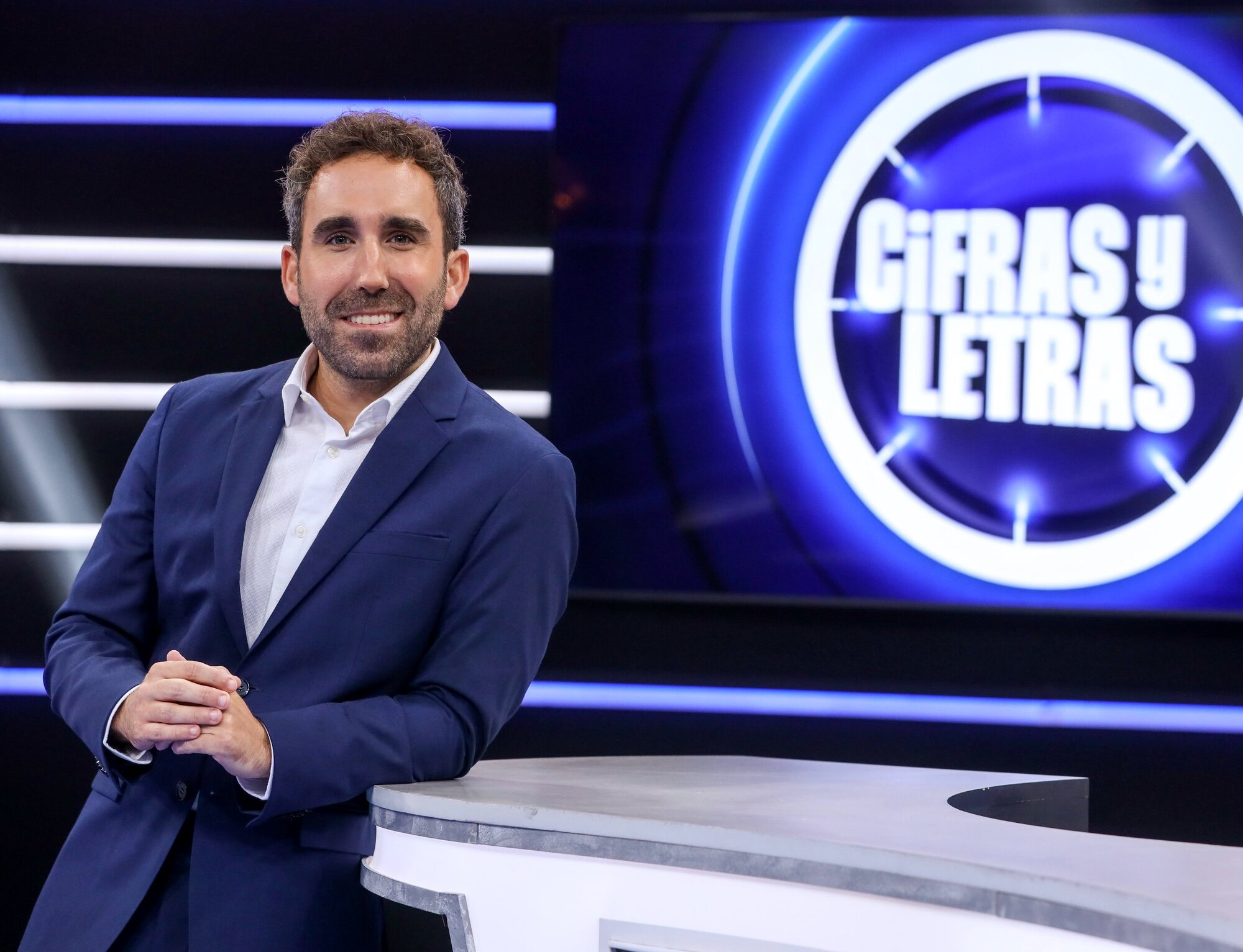 Aitor Albizua presenta 'Cifras y letras' en el access prime time de La 2