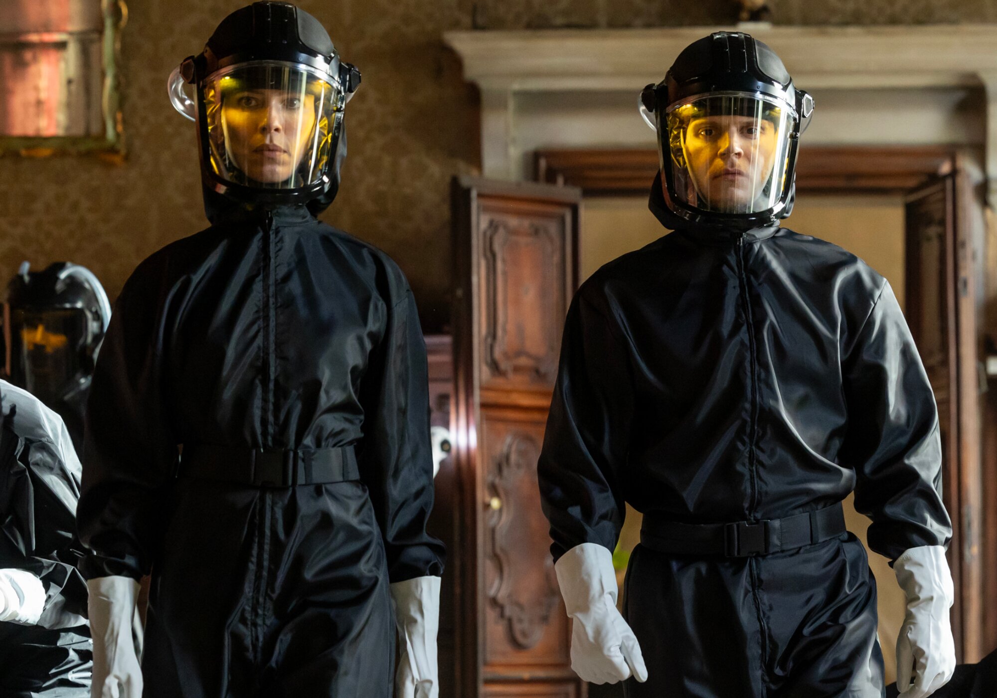 Rebecca Hall y Evan Peters en 'The Beauty'