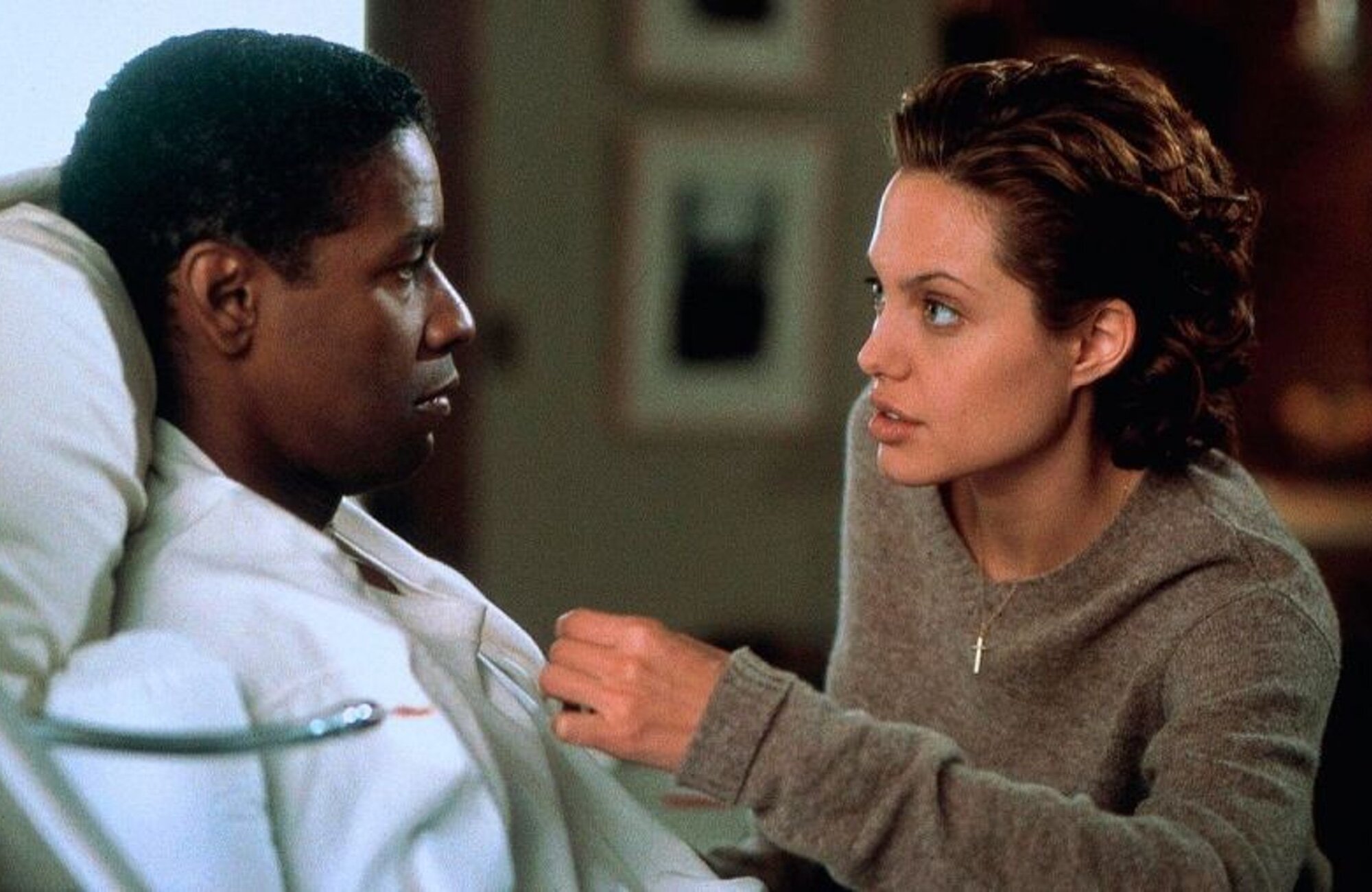 Cuatro opta por 'El coleccionista de huesos' en el late night