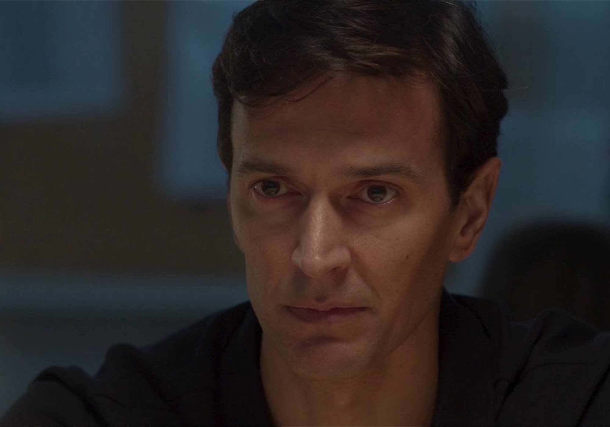 Álvaro se despide de Laura antes de entrar en la cárcel en 'La encrucijada'