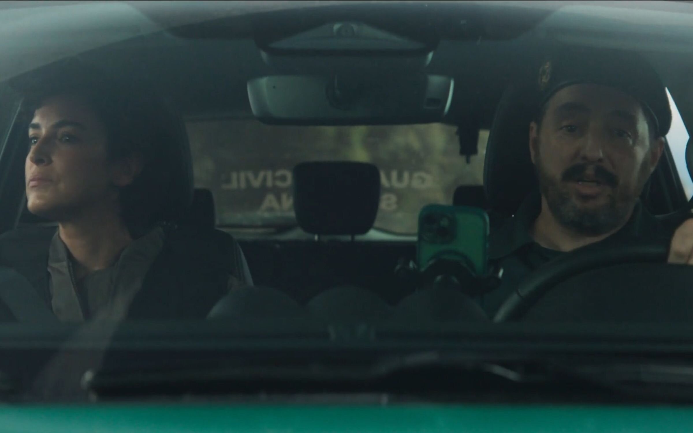 Alicia junto a su compañero en 'Pura sangre'