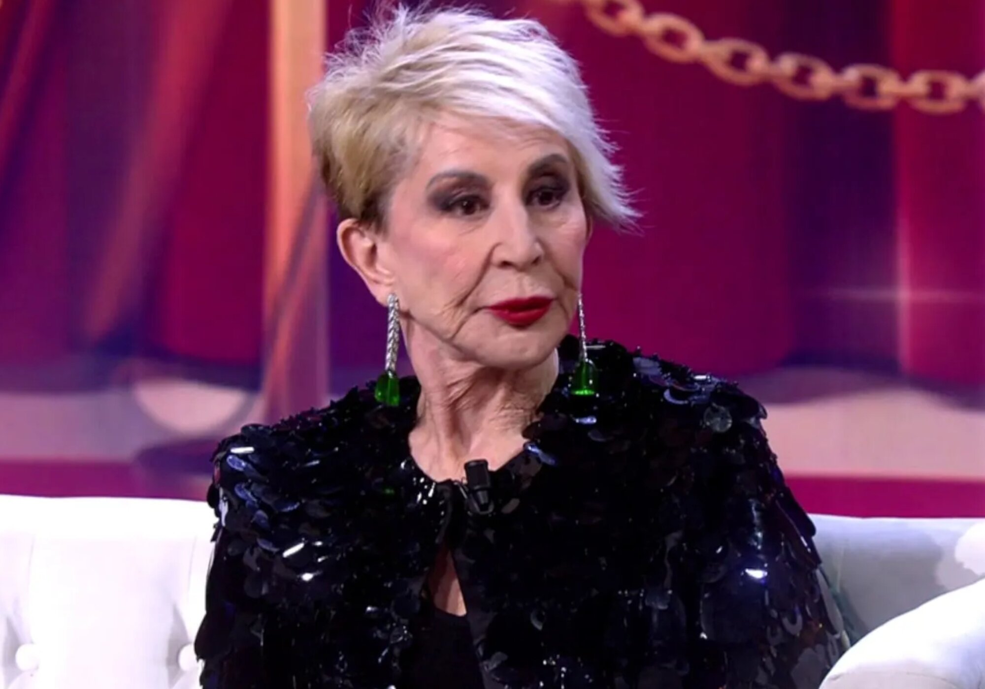 Karmele Marchante en el plató de '¡De viernes!'