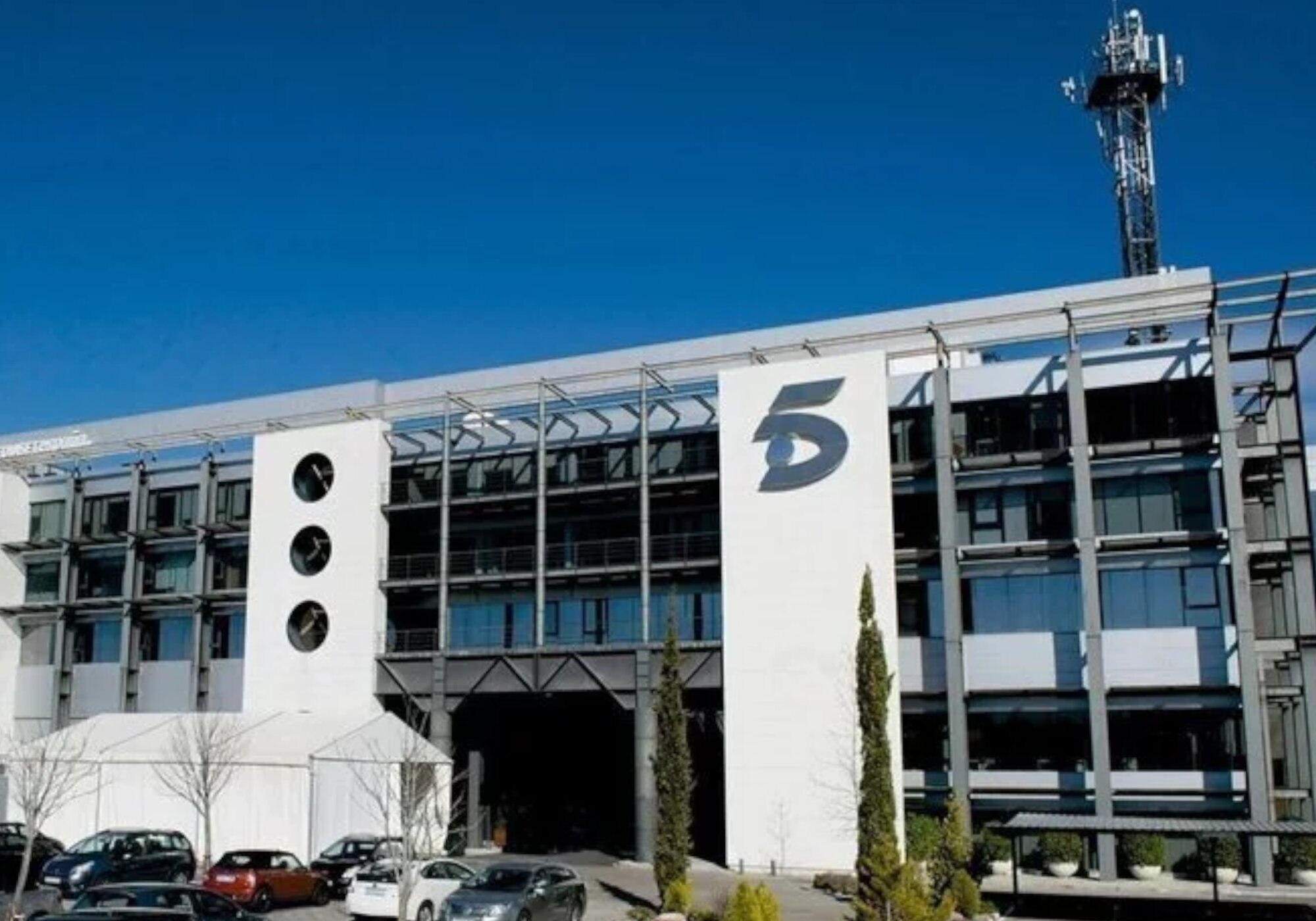 Mediaset España sufre una importante baja corporativa
