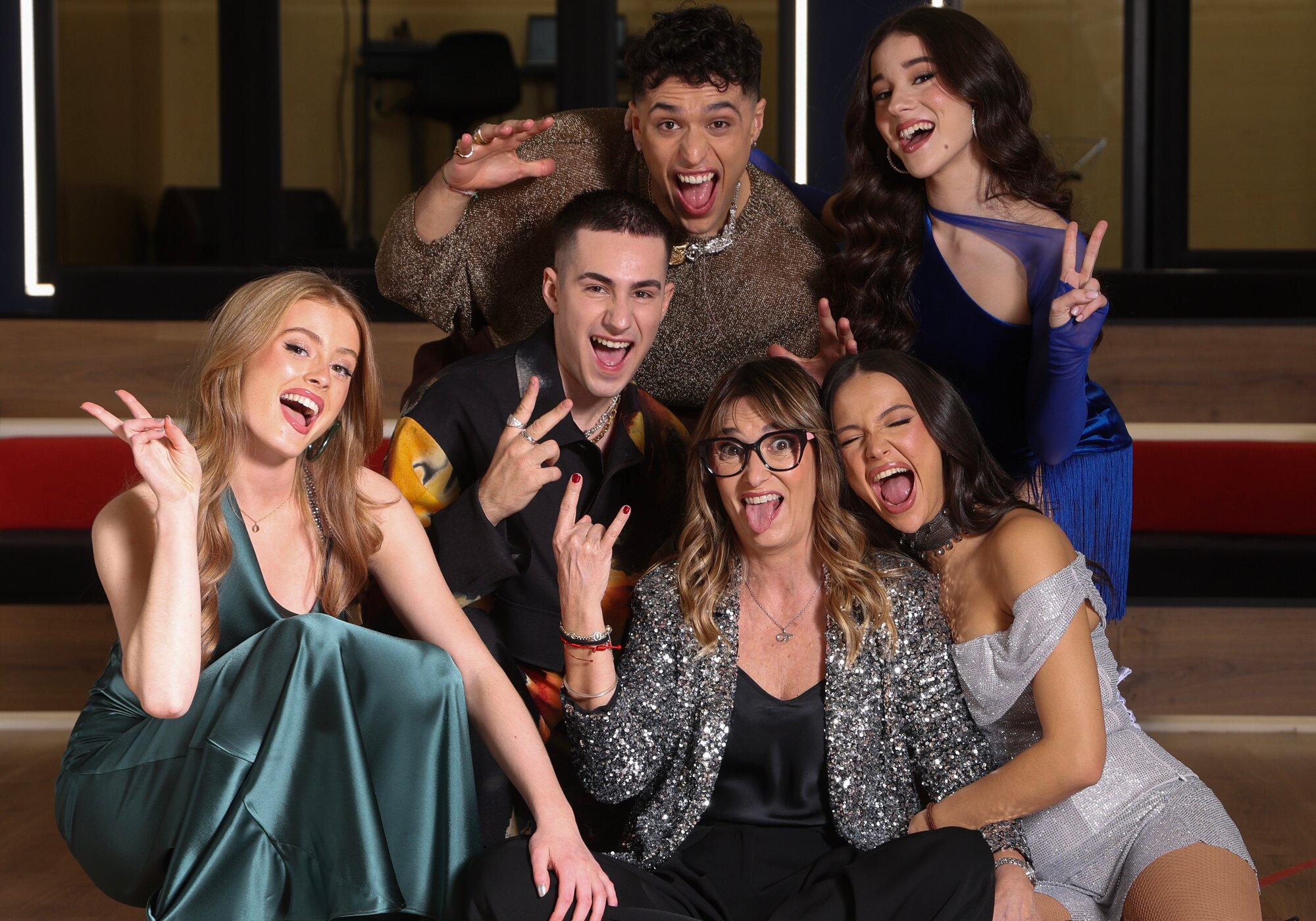 Los finalistas de 'OT 2025' junto a Noemí Galera