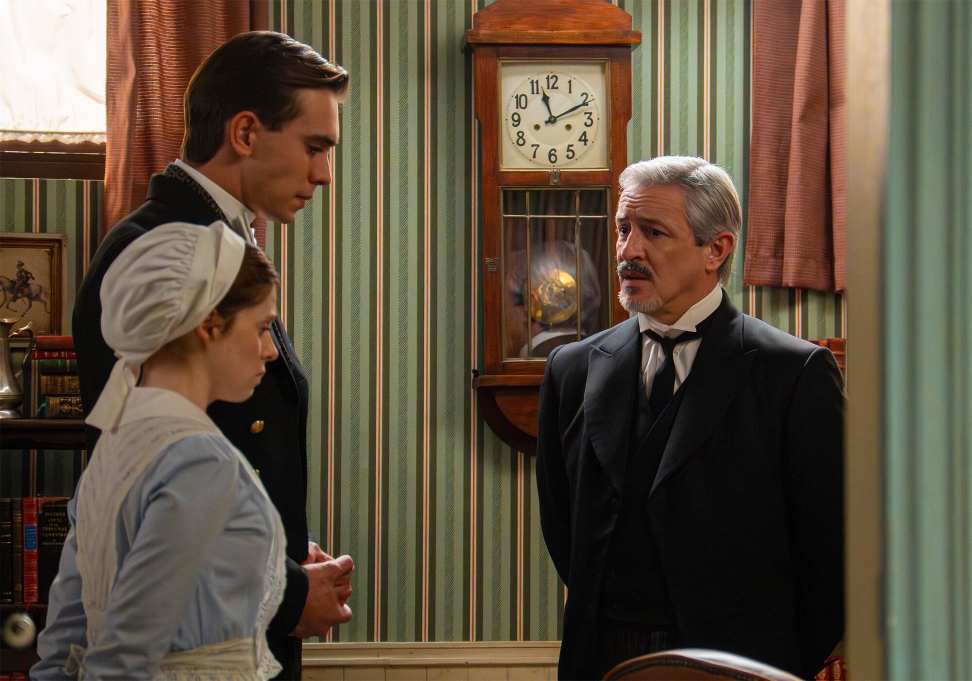 Carlo y María Fernandez dan la noticia del embarazo en 'La promesa'