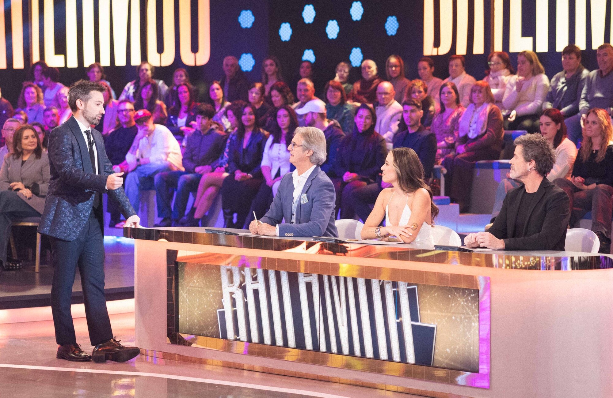 Arturo Fernández junto al jurado de 'Bailamos', encabezado por Poty