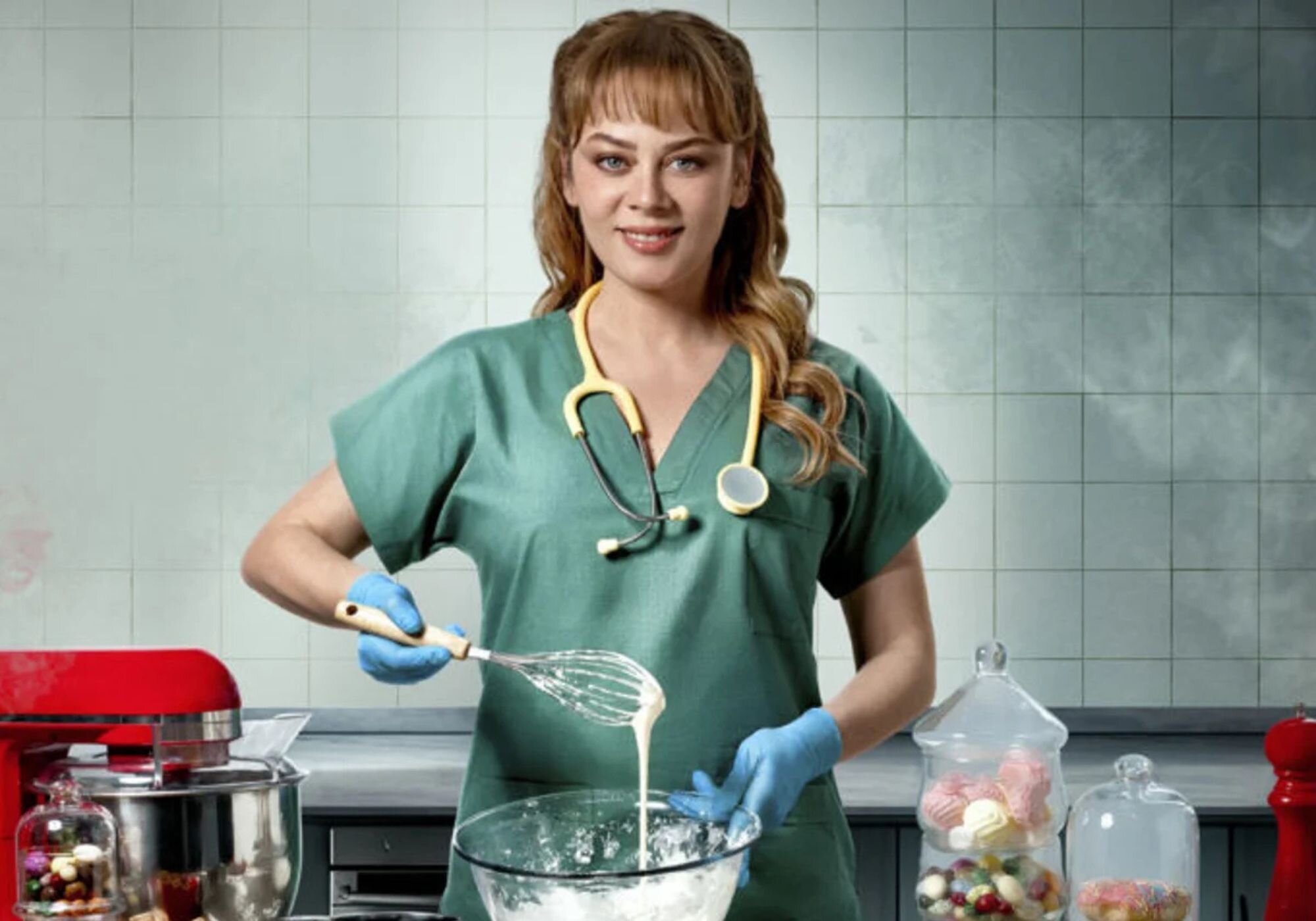 A lo largo de la serie, se siguen las aventuras y retos a los que debe hacer frente Bahar, la protagonista de 'Renacer'