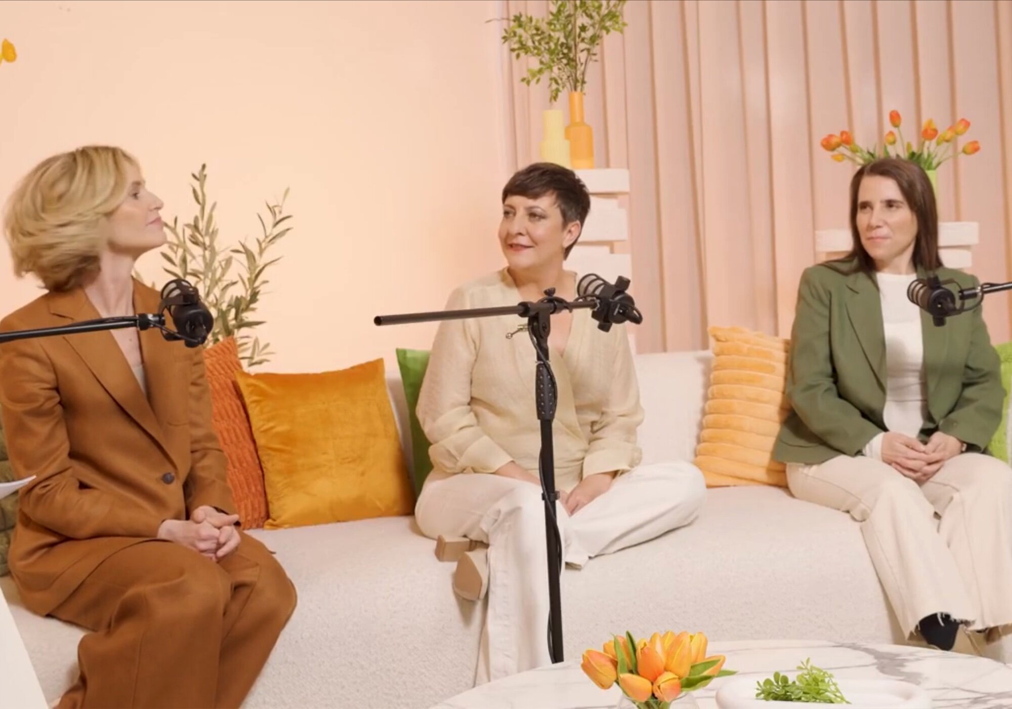 Tres de las colaboradoras de 'Juntas, cambiamos'