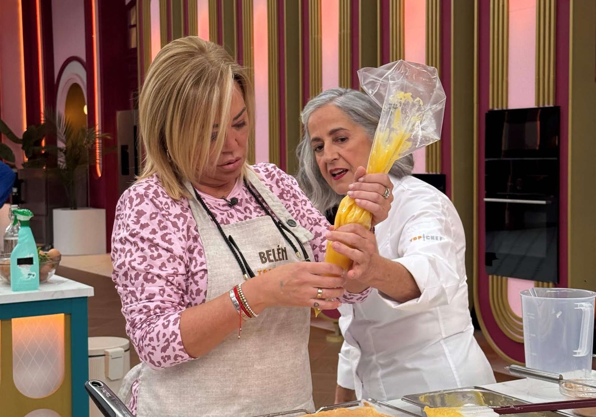Belén Esteban y Eva Arguiñano, en 'Top Chef: Dulces y famosos'