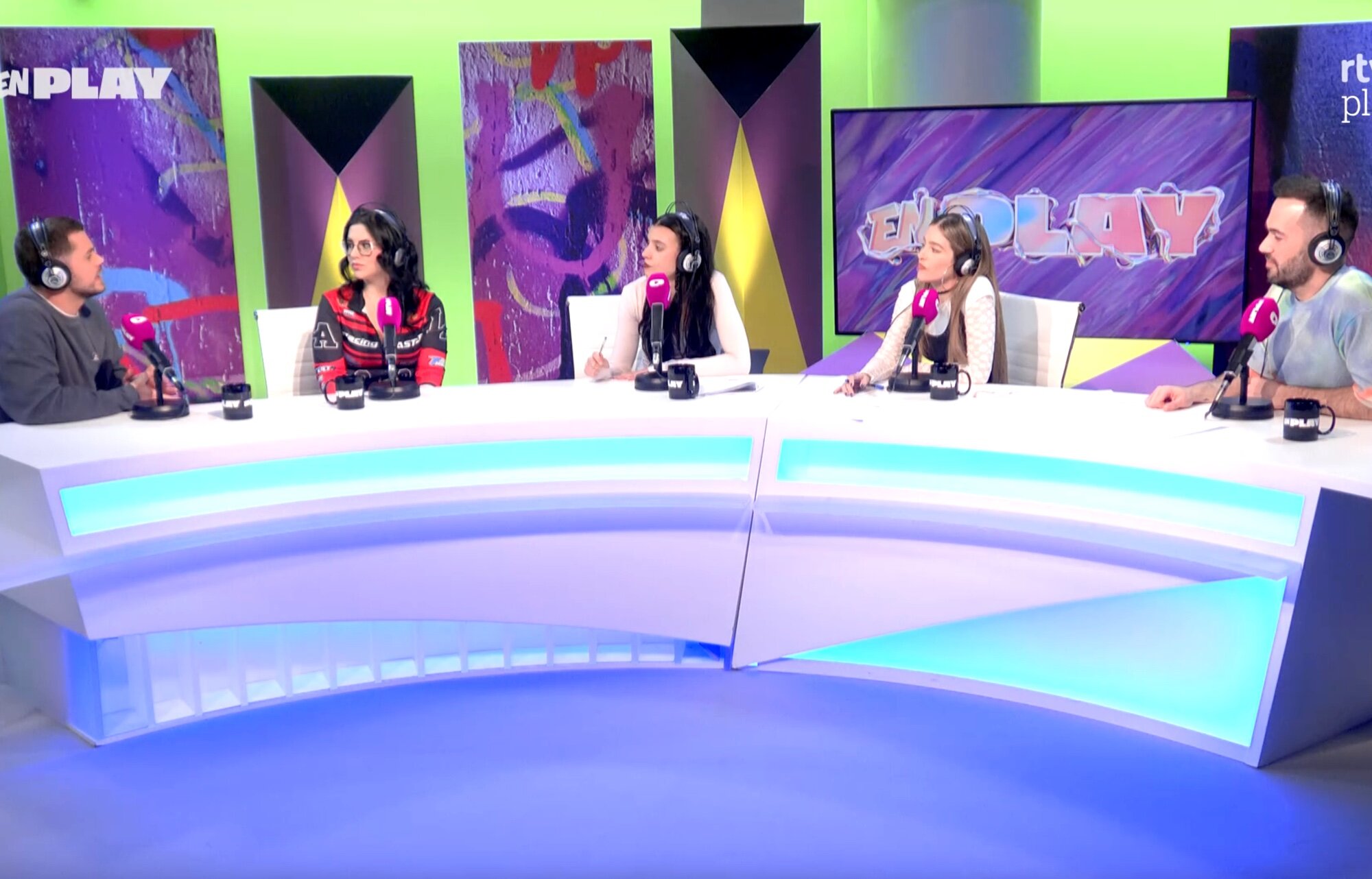 Mariang, Ángela Fernández y Héctor Alabadí junto a los actores Dani Ballesteros y Sanseverina Lazar