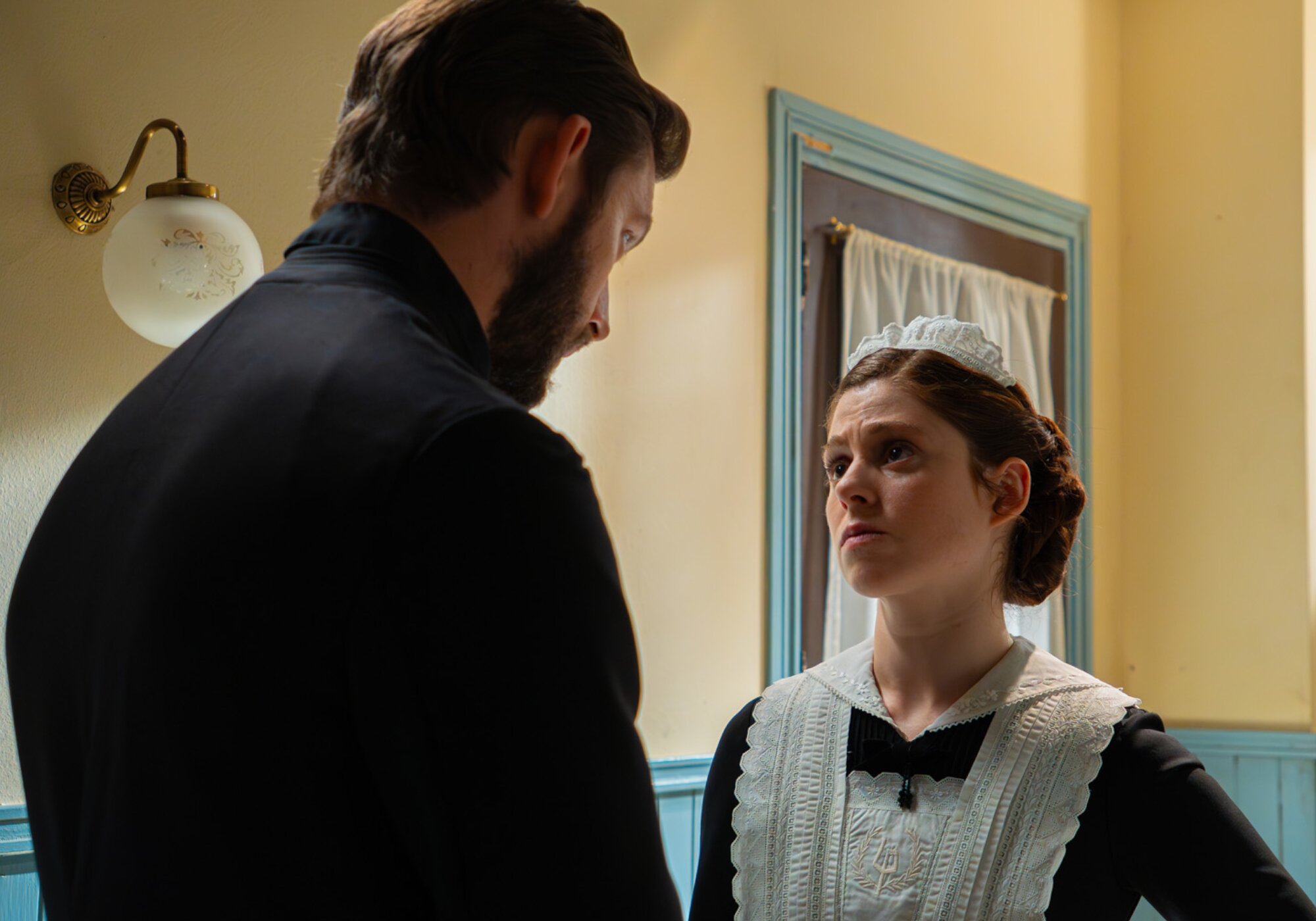 'La promesa' lidera antes de ausentarse por un día