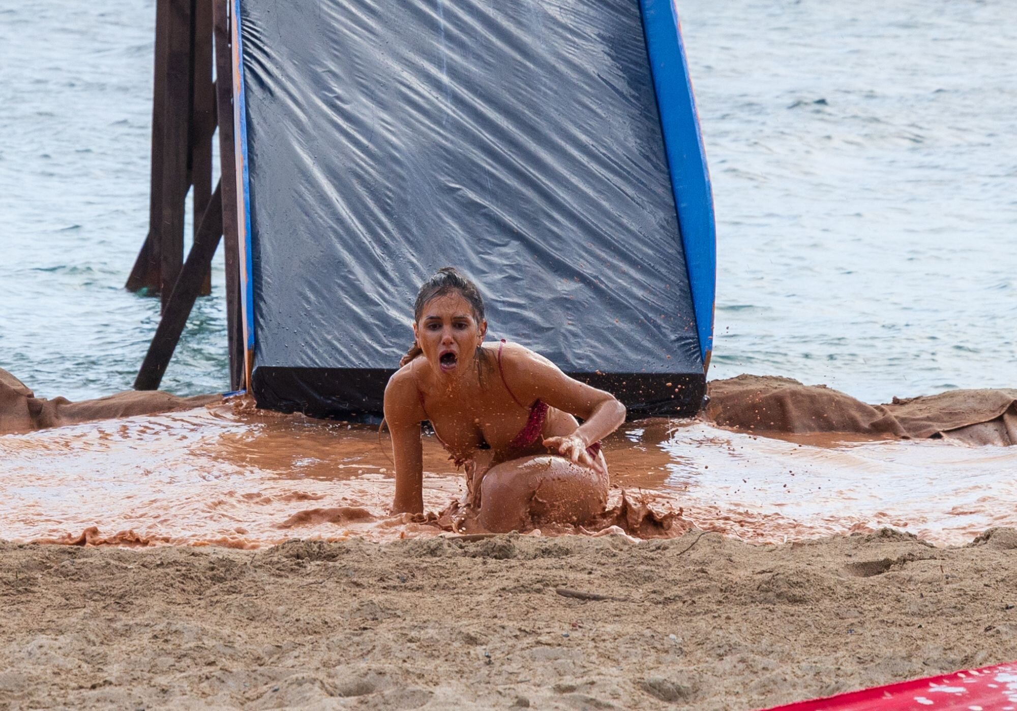 Una prueba con mucho barro formó los grupos en 'Supervivientes 2026'