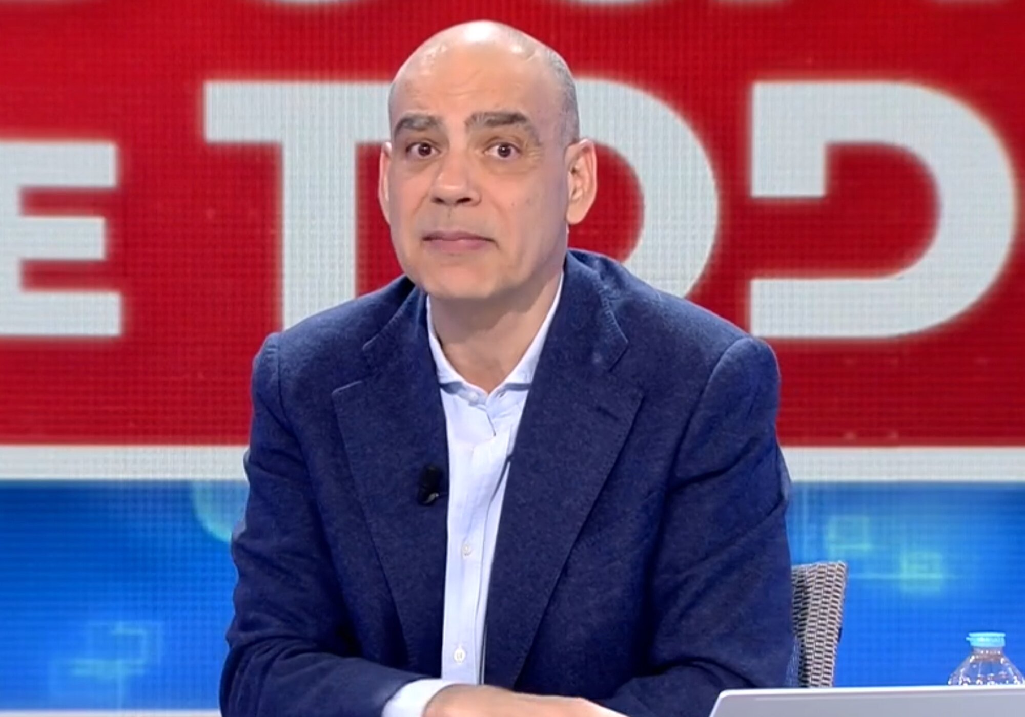 Nacho Abad leyó un comunicado al inicio del programa desmintiendo a Sarah Santaolalla