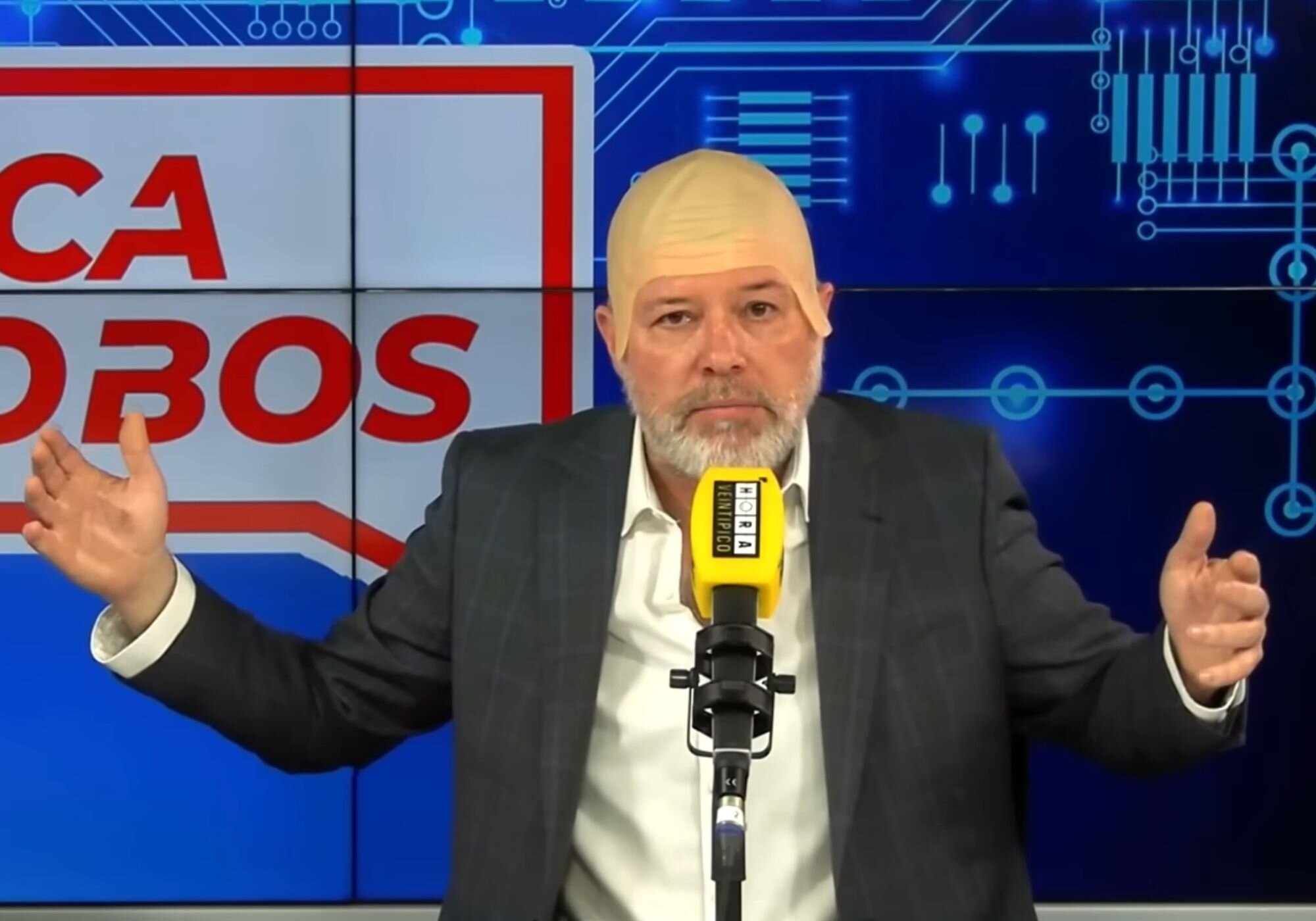 Quequé imitó a Nacho Abad en 'Hora Veintipico'