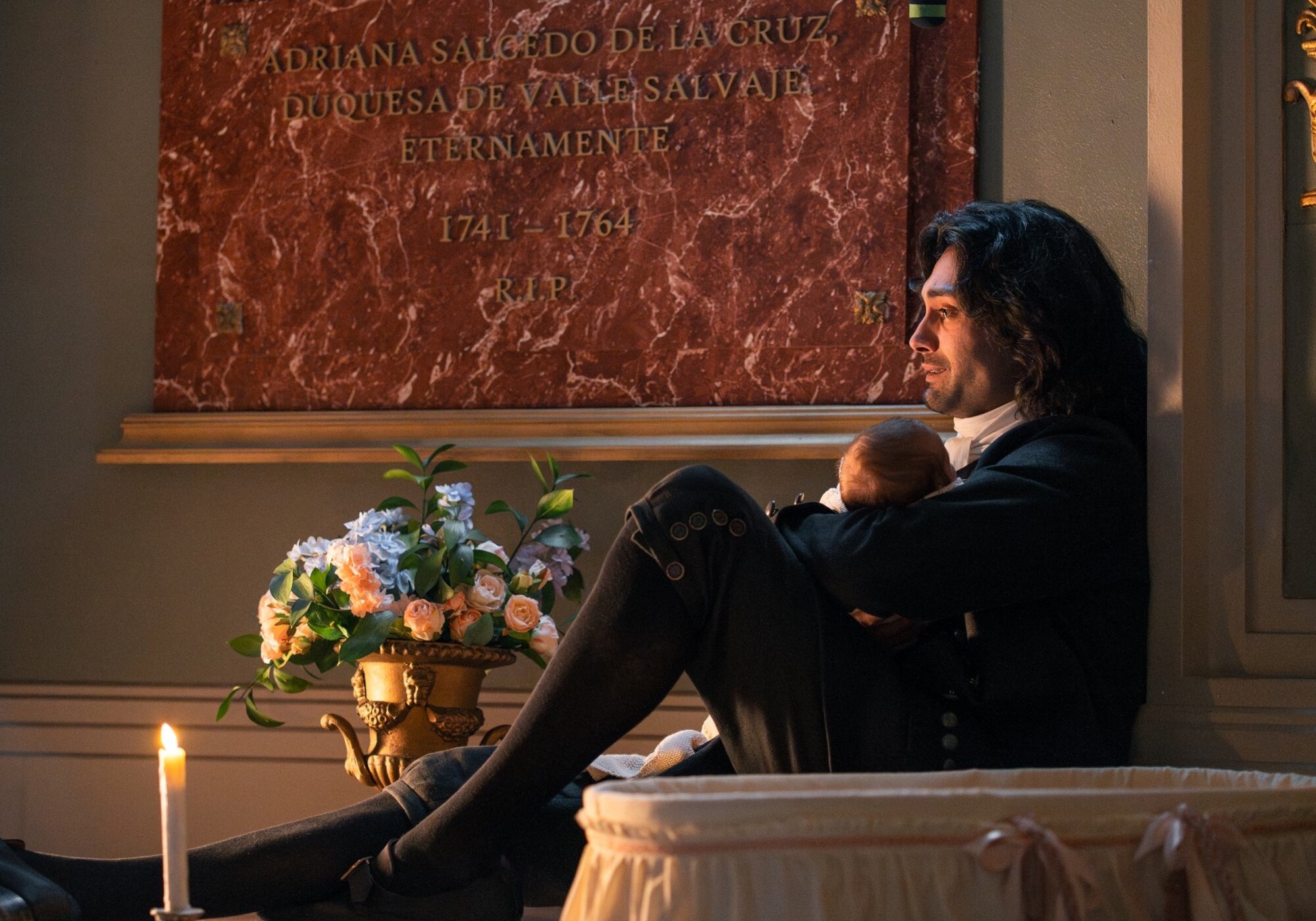 Rafael llorando por la muerte de Adriana en 'Valle Salvaje'