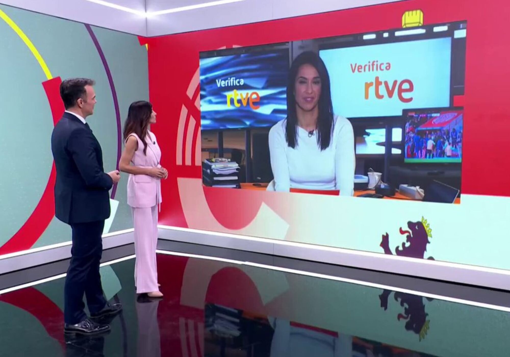 La información fue desmentida por RTVE a través de Canal 24 horas