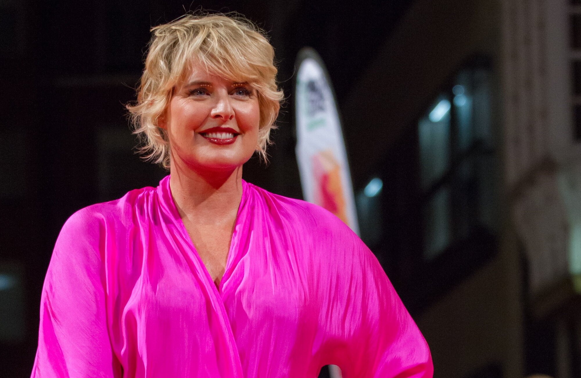 Tania Llasera en la alfombra naranja del FesTVal 2023