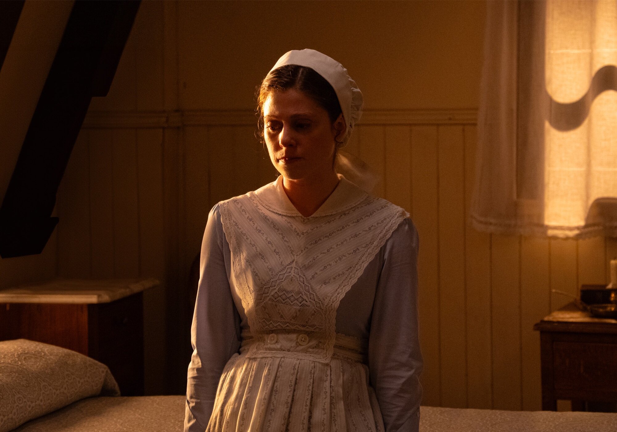 María Fernandez, empacando sus pertenencias en el capítulo 814 de 'La promesa'