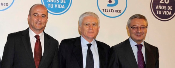 Paolo Vasile entre los ministros