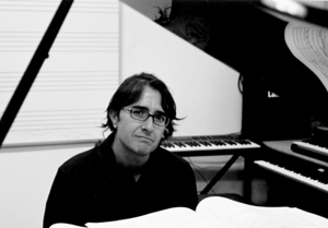 Álex Conrado es el compositor de la música de 'El secreto de Puente Viejo'