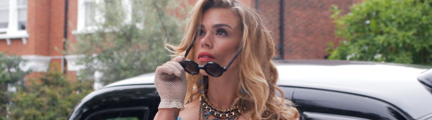 Billie Piper protagoniza 'Servicio completo', la serie que estrena en Fox su cuarta temporada