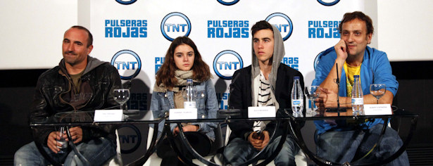 Imagen de la rueda de prensa de 'Pulseras rojas' de TNT