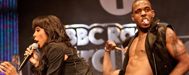 Kelly Rowland en un concierto para la BBC1