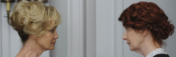 Constance y Moira en una escena de &#39;American Horror Story&#39;