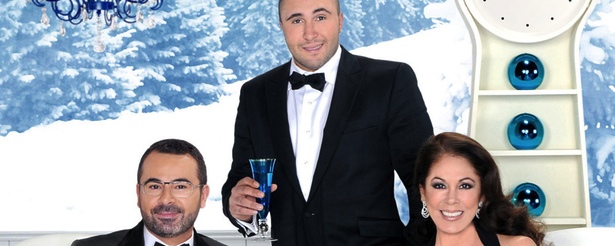 Jorge Javier Vázquez, Isabel Pantoja y Kiko Hernández en las campanadas de este año de Telecinco