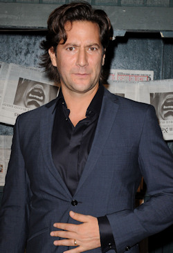 Henry Ian Cusick en 'Fringe'