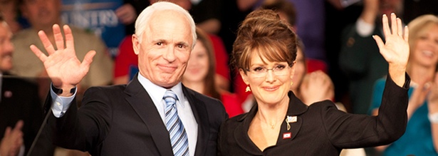 Julianne Moore interpretando a Sarah Palin