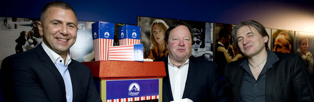 Los directivos de Paramount Channel reciben el nuevo canal de cine en abierto.