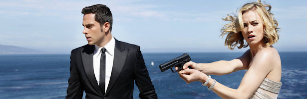 Zachary Levi e Yvonne Strahovski en una escena de la quinta temporada de 'Chuck'.