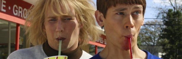 Eric Christian Olsen y Derek Richardson en 'Dos tontos muy tontos 2: cuando Harry encontró a Lloyd'