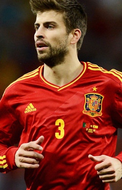 Gerard Piqué en el Portugal-España de la Eurocopa 2012