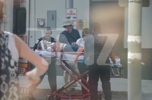 Kristin Chenoweth es trasladada al hospital