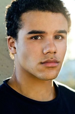 Jacob Artist se incorpora a 'Glee'