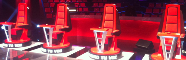 Sillones desde donde juzgarán los coaches