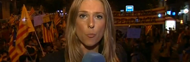 Gemma Esteba, reportera de TVE que cubrió la manifestación de la Diada