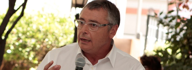 Michael Robinson durante la presentación de Canal+