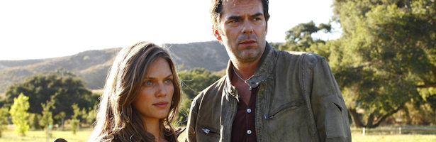 Tracy Spiridakos y Billy Burke protagonizan 'Revolution' en NBC