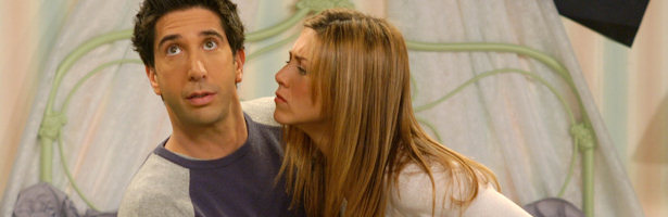 Ross y Rachel durante una de las escenas de 'Friends'