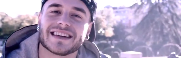 Momento del vídeo de Adrián Rodríguez